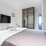 Near Subang Airport Dk Impian Studio Room 1-2Pax