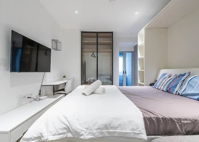 Near Subang Airport Dk Impian Studio Room 1-2Pax