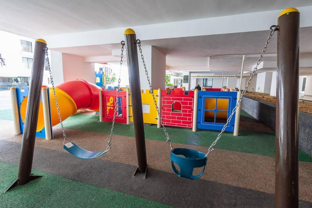 Near Subang Airport Dk Impian 1-2pax