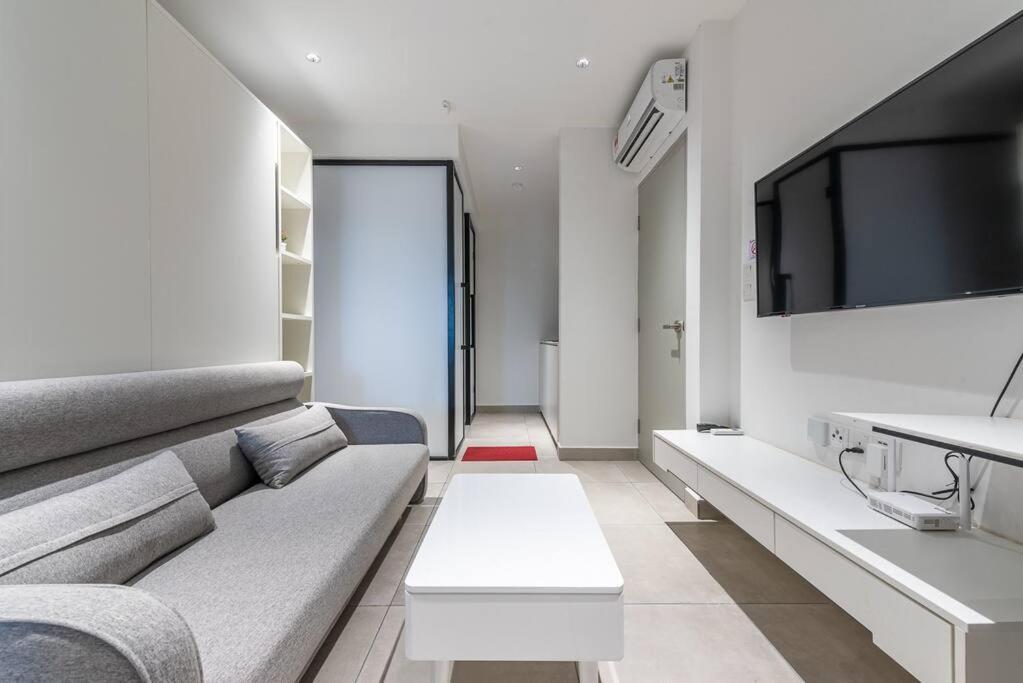 Near Subang Airport Dk Impian 1-2pax Pangsapuri *